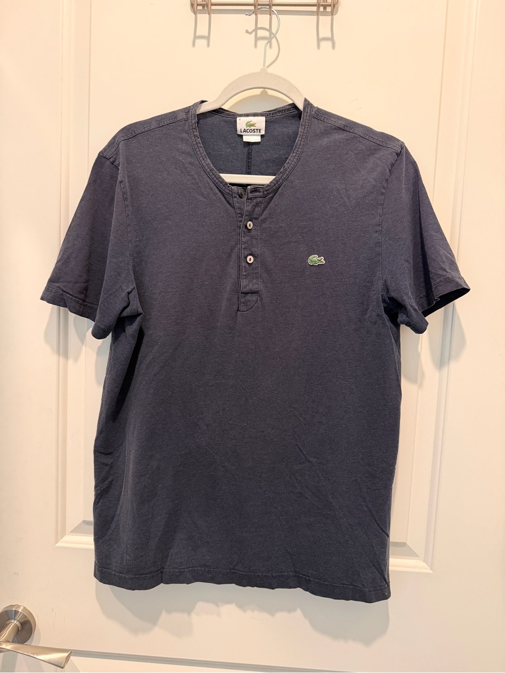 Lacoste Men's Navy Short Sleeve Henley T-Shirt Size 4